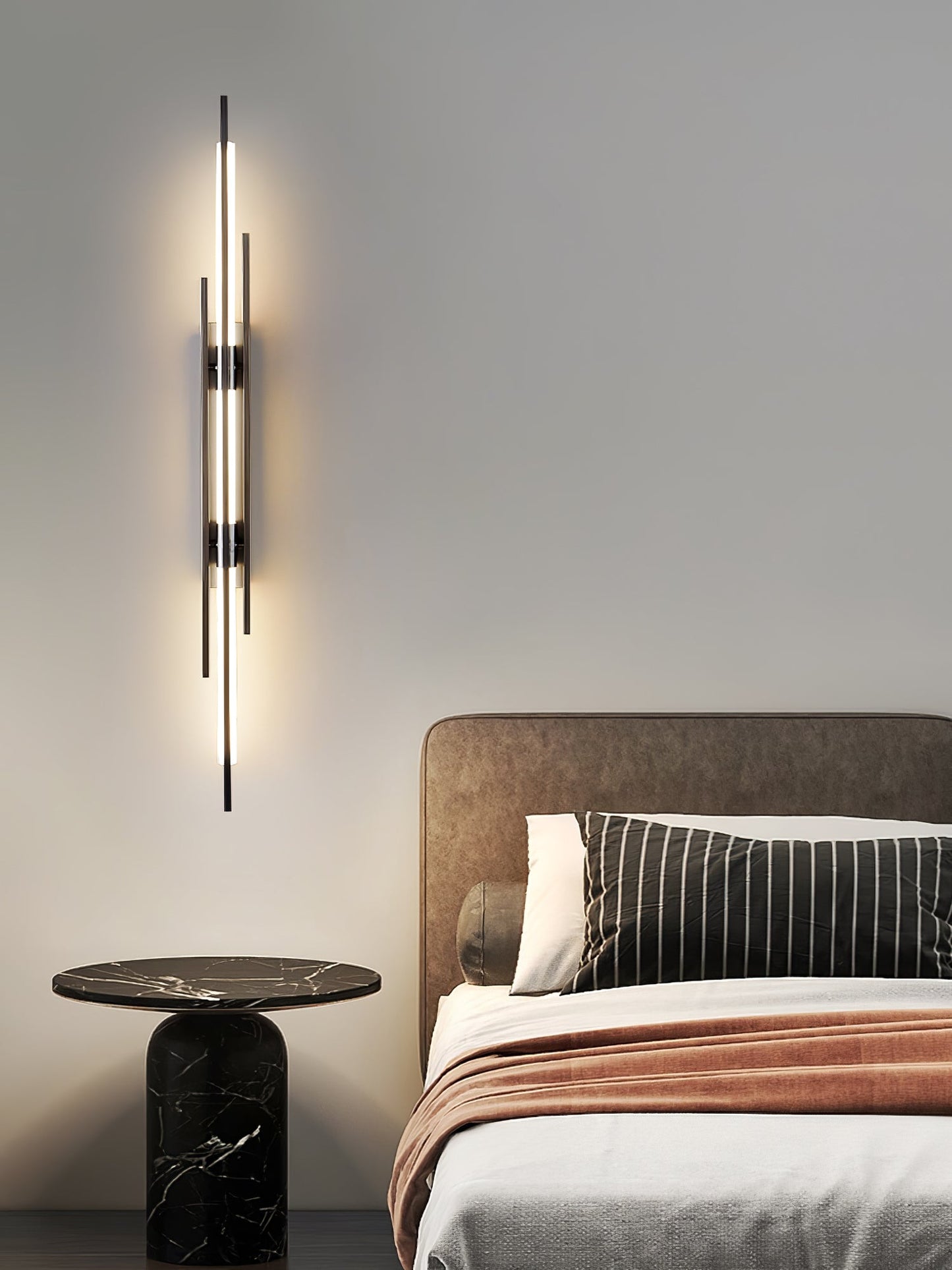 Brass Line Wall Lamp