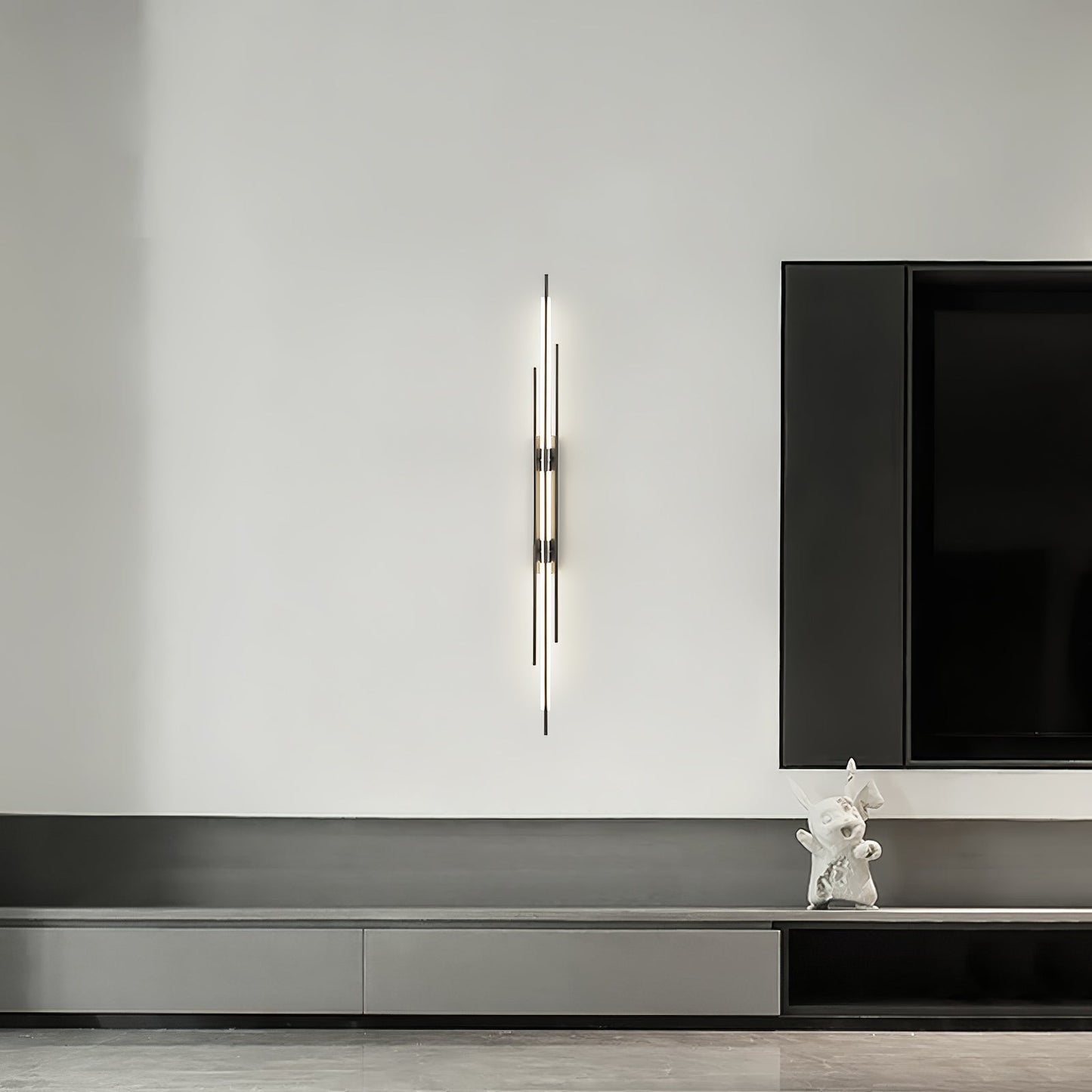 Brass Line Wall Lamp