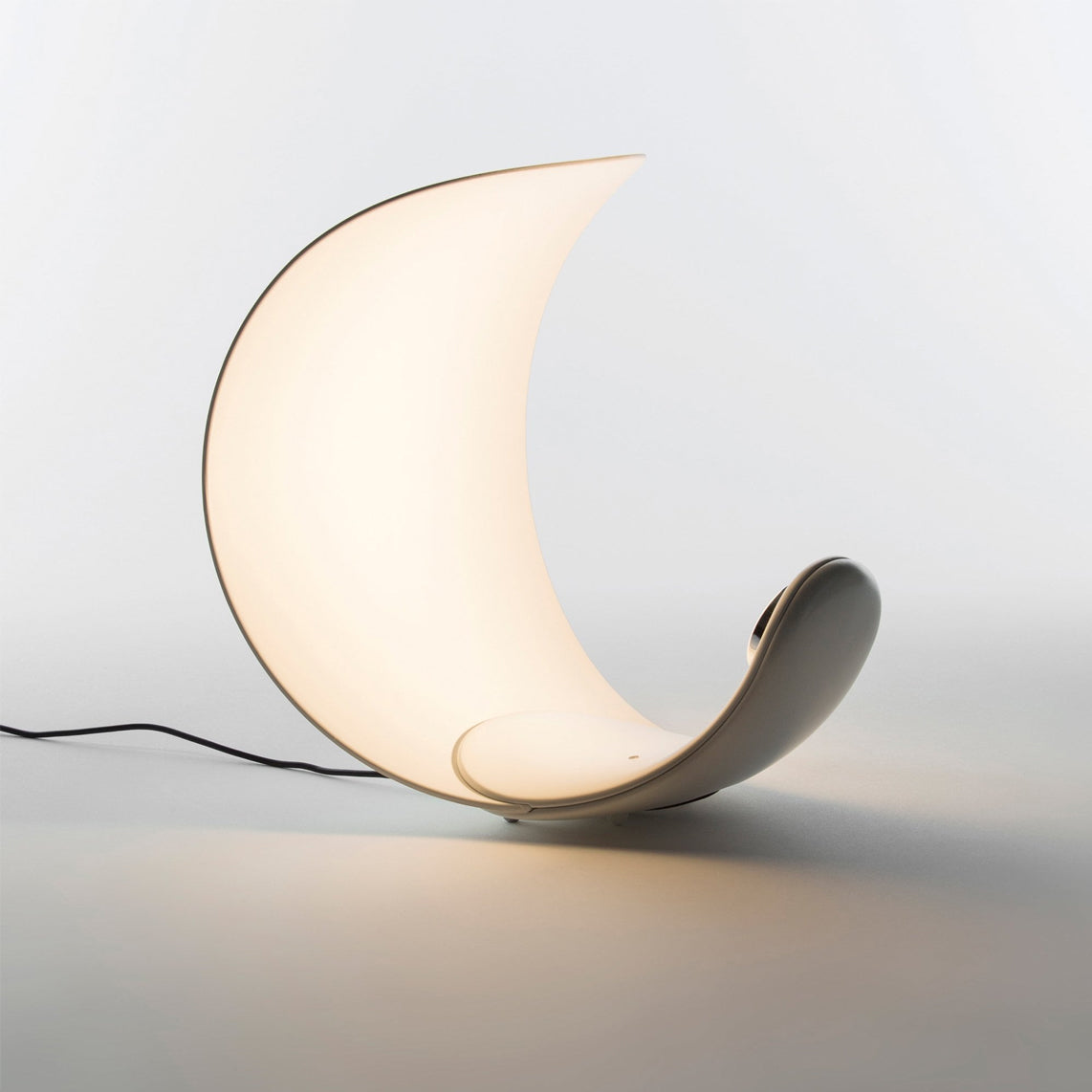 Curl Table Lamp