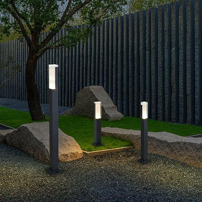 Darius - Outdoor Post Lamp