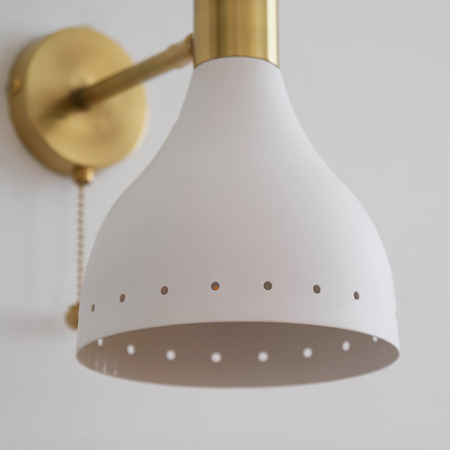 Diabolos Tuba Wall Lamp