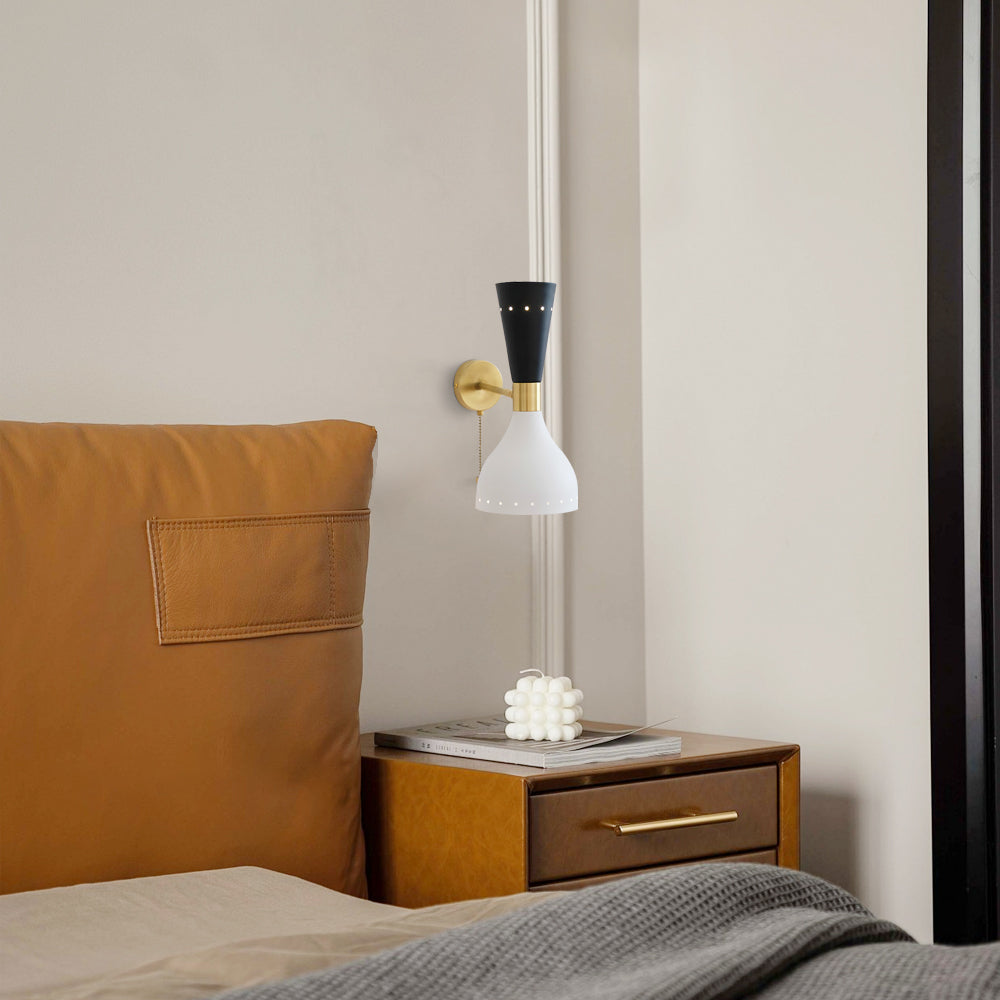 Diabolos Tuba Wall Lamp