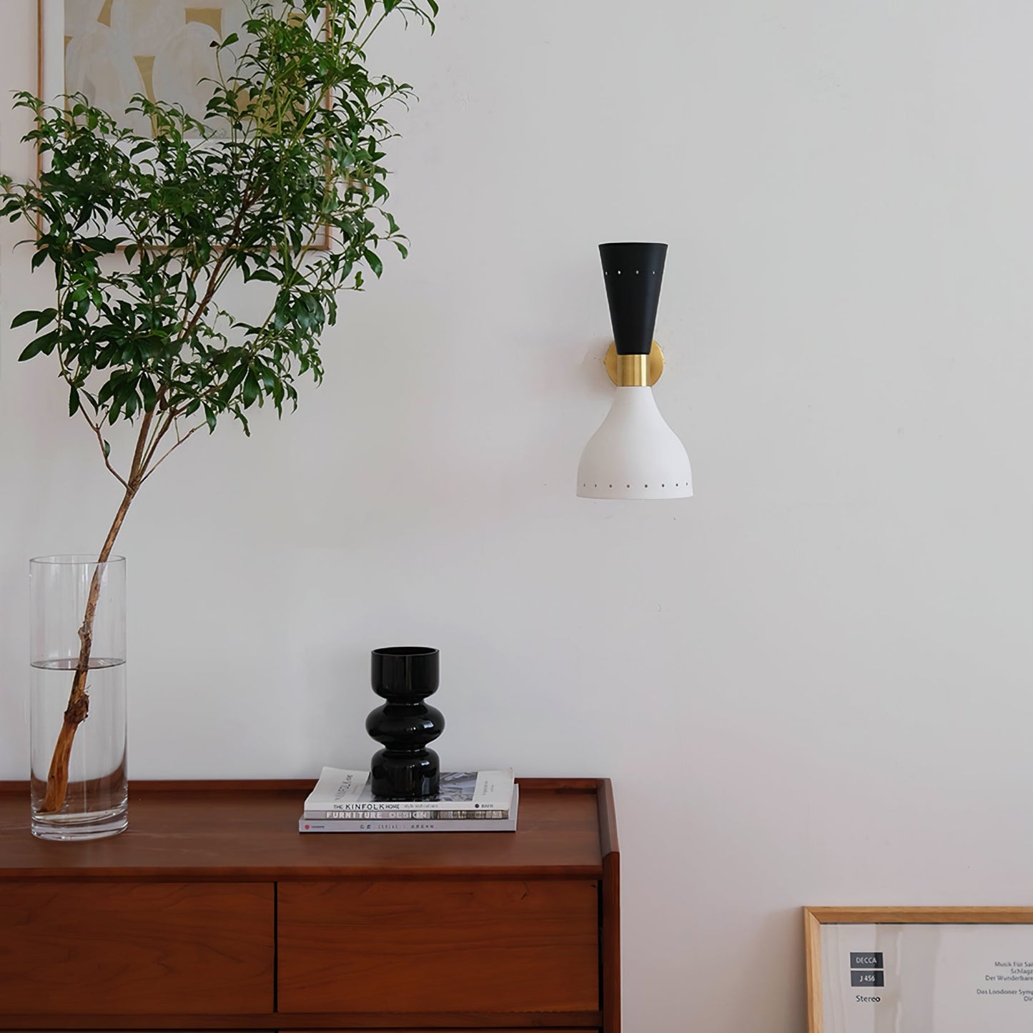 Diabolos Tuba Wall Lamp