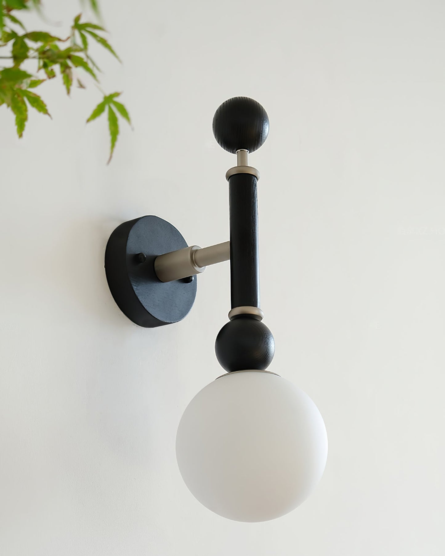 Drop Bulp Wall Lamp