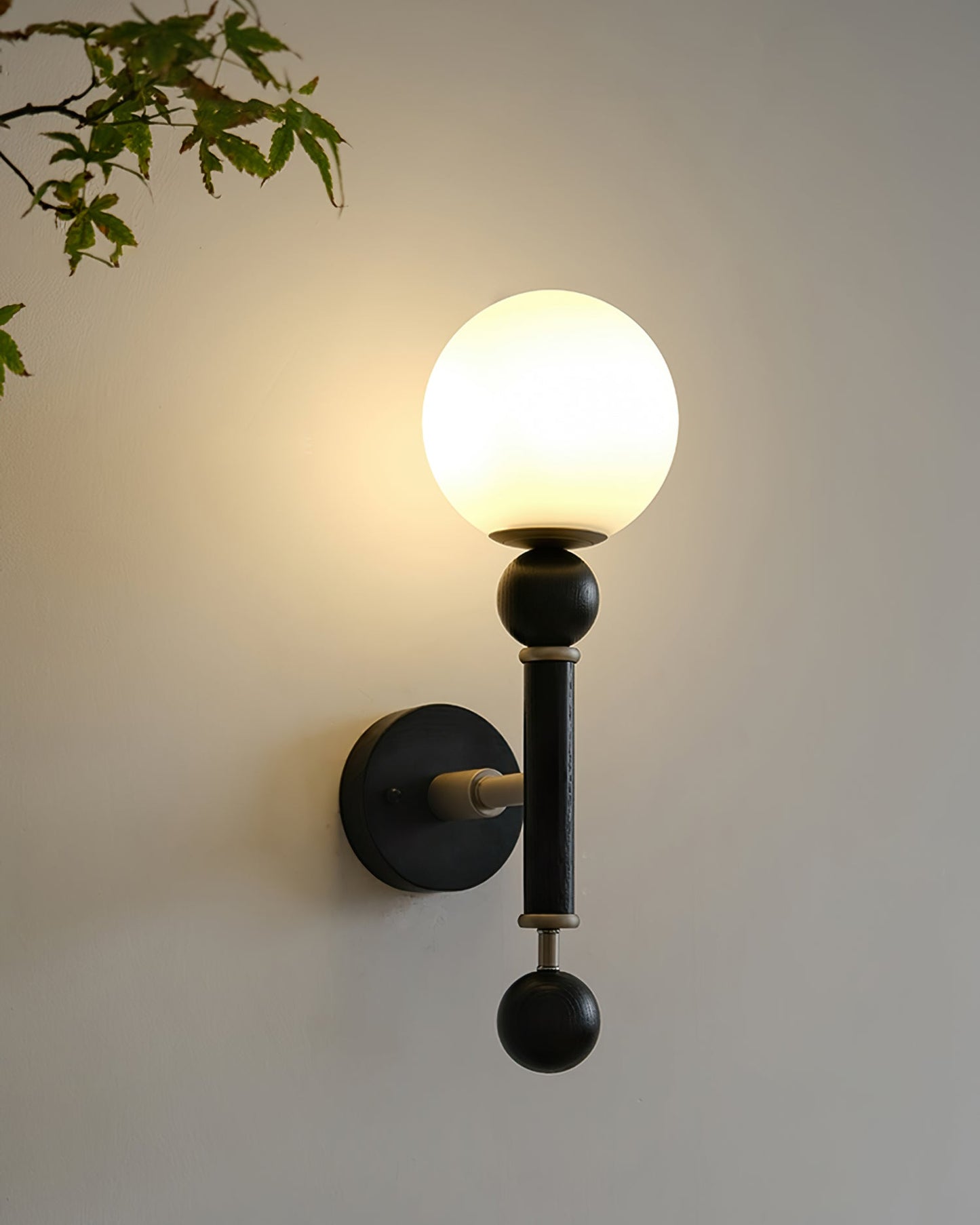 Drop Bulp Wall Lamp