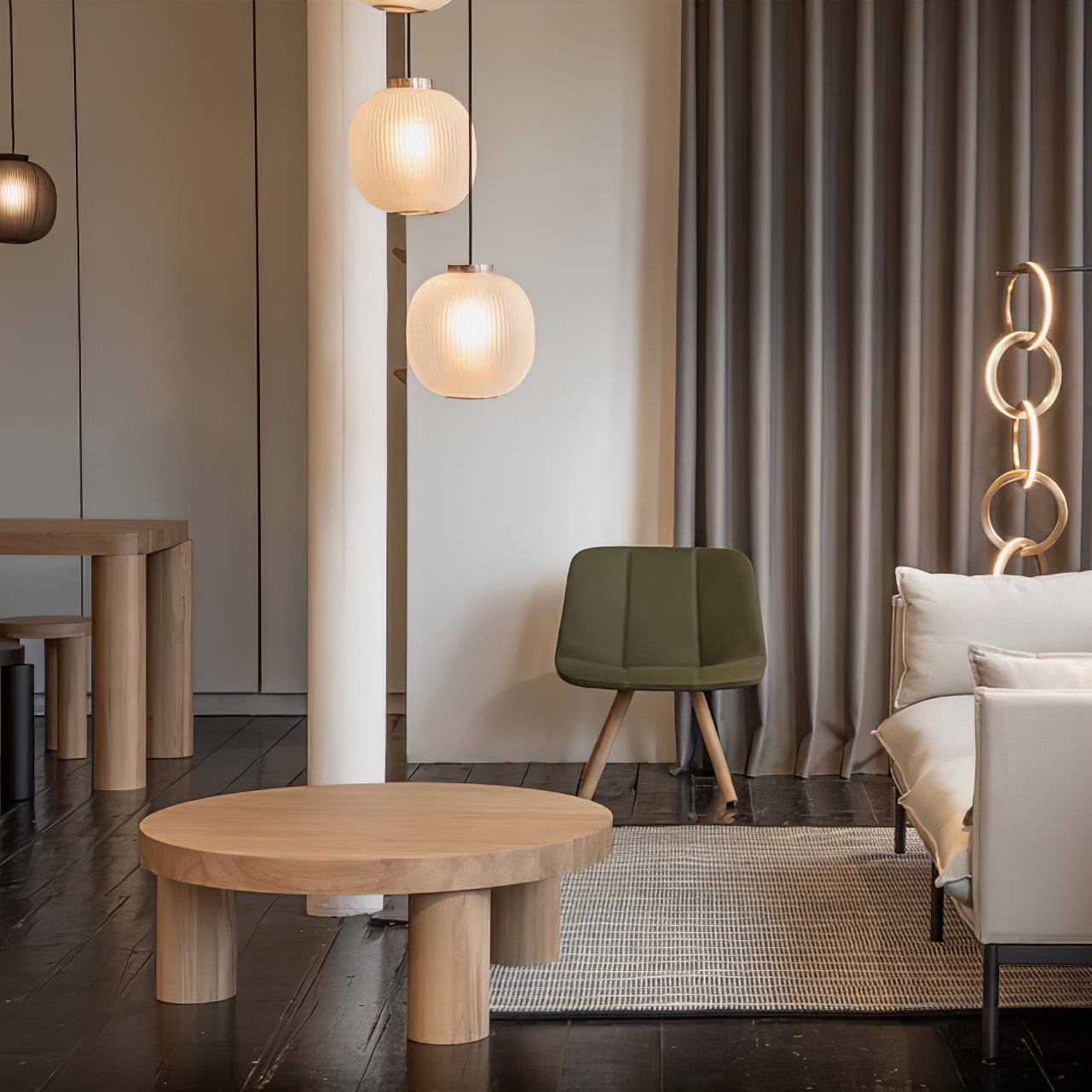 Dynamic Pendant Light