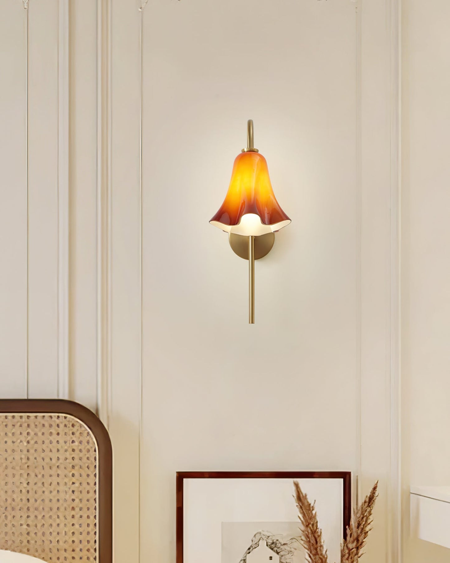 Flora Wall Lamp