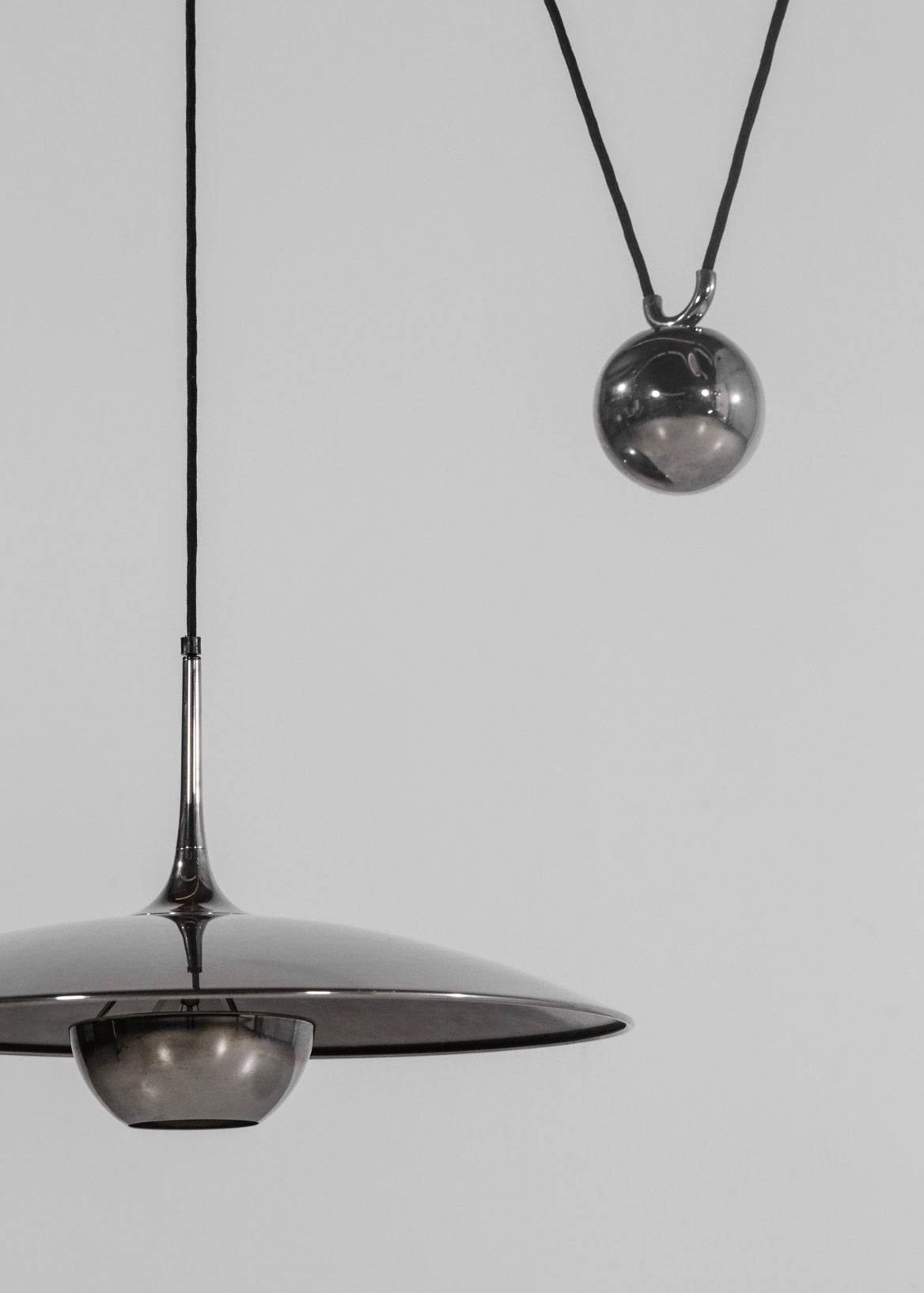 Designer creative height-adjustable shift UFO pendant lamps