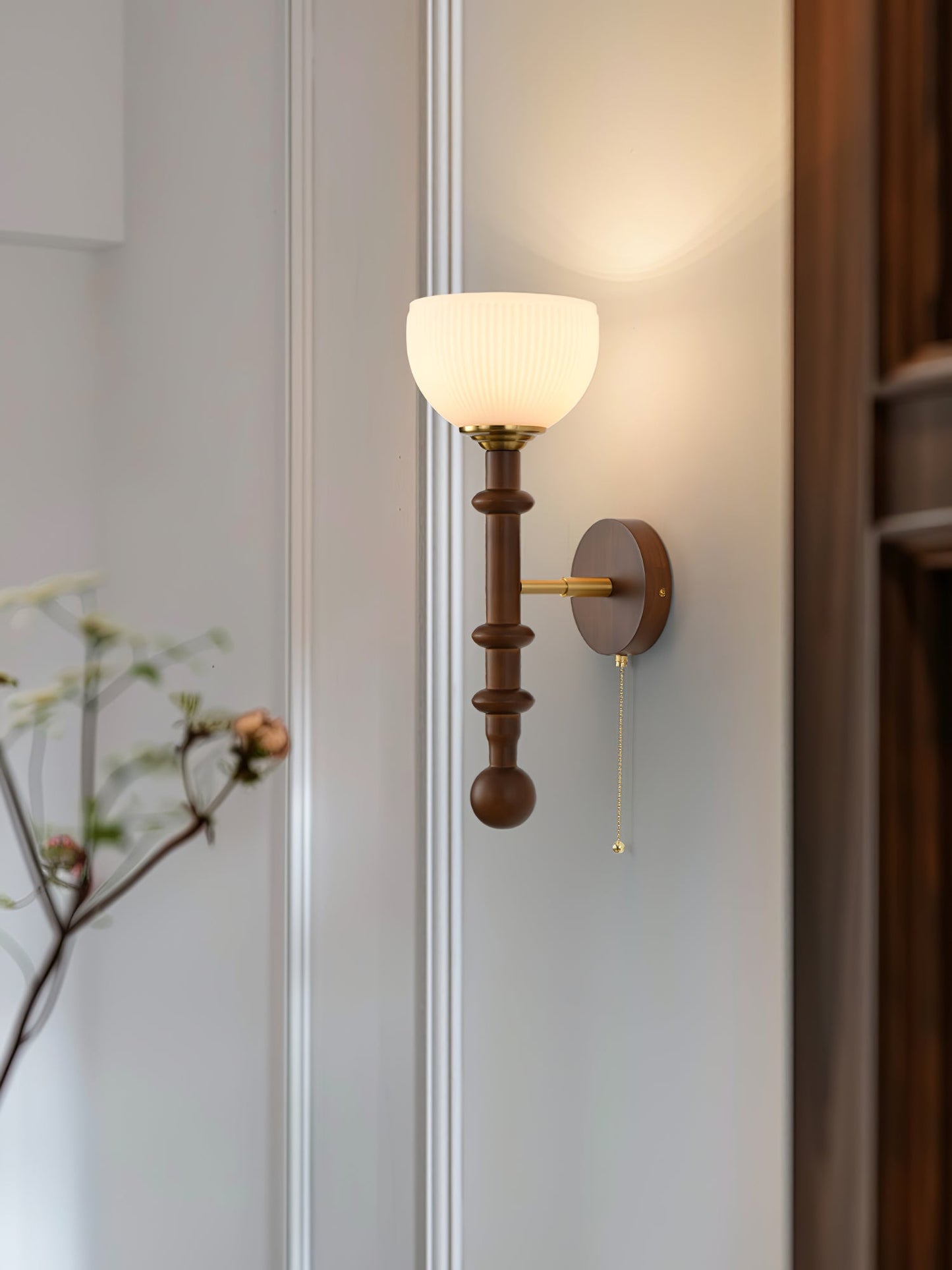 Roma Stylish Wall Sconce