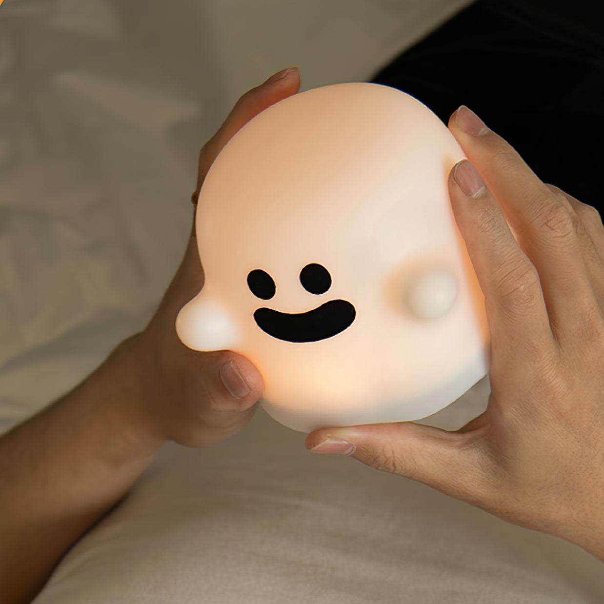 Ghost Built-in Battery Table Lamp