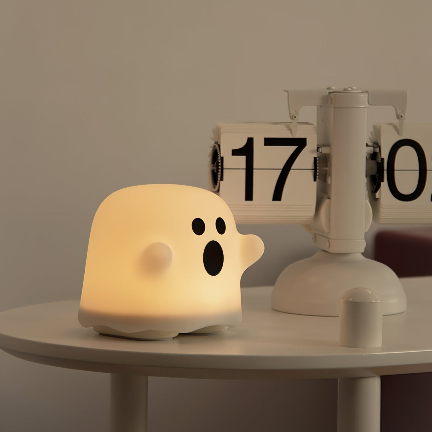 Ghost Built-in Battery Table Lamp