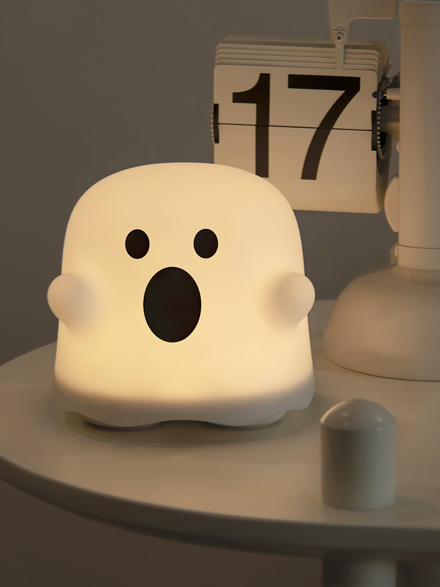 Ghost Built-in Battery Table Lamp