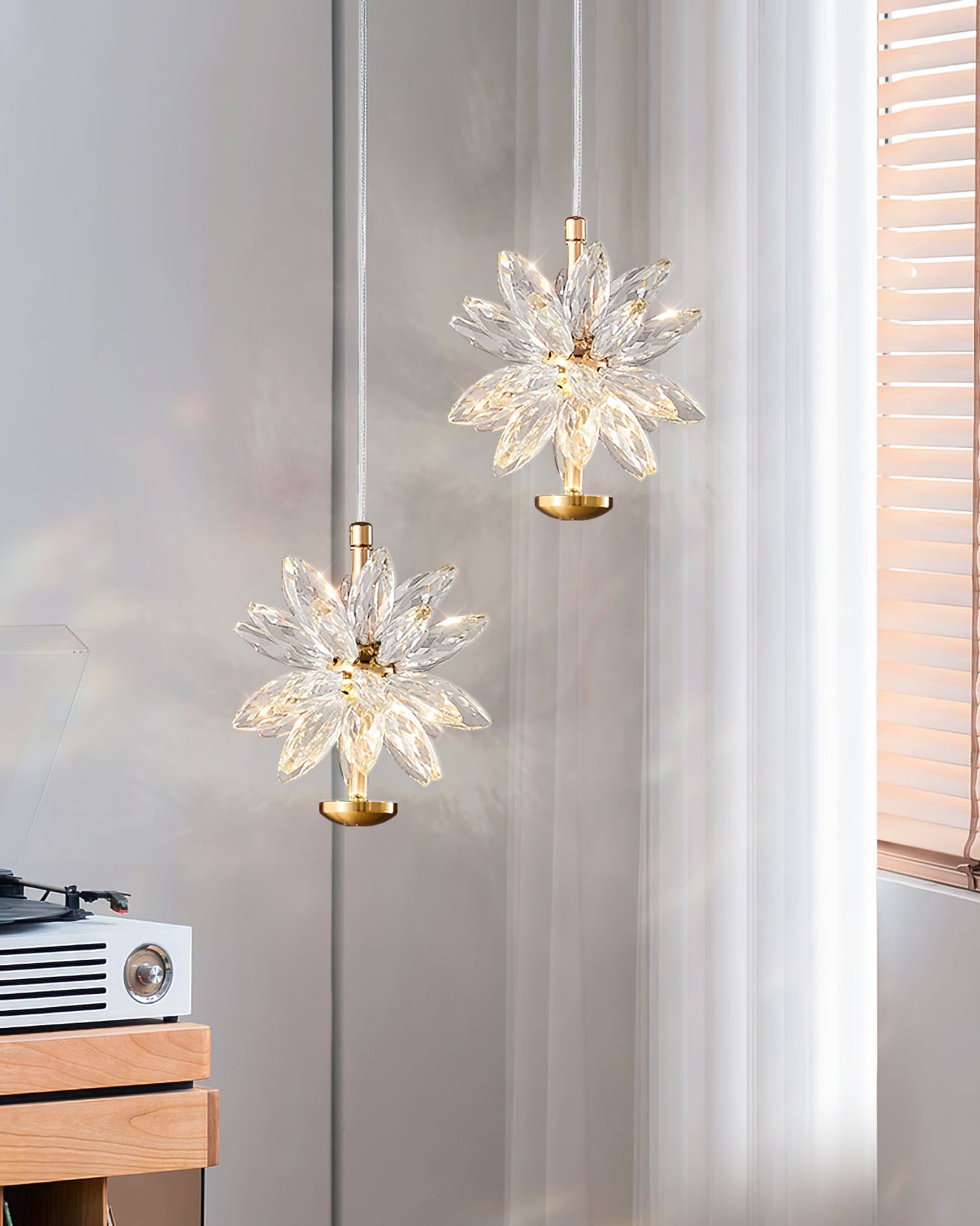 Glam Flower Pendant Lamp