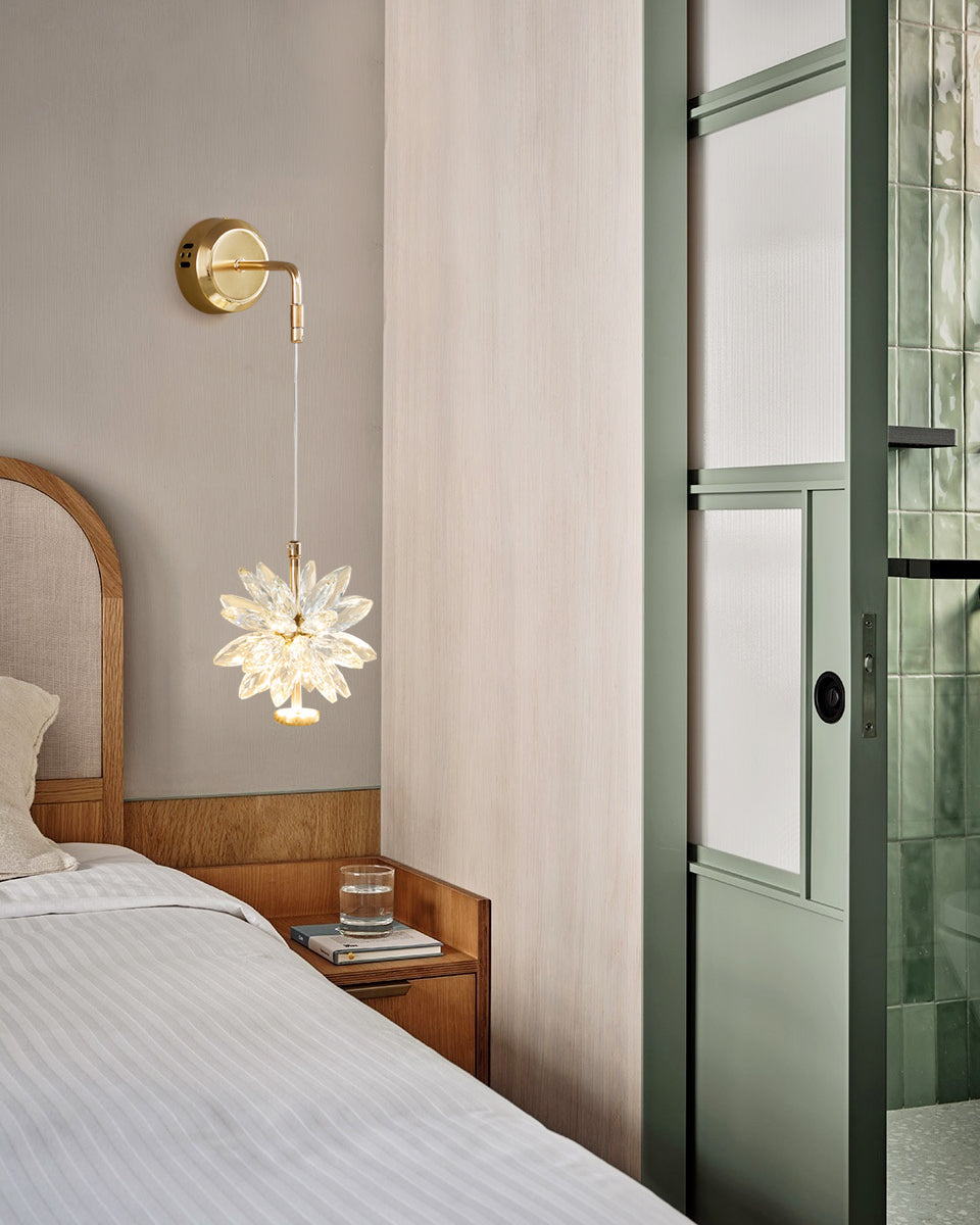 Glam Flower Wall Lamp