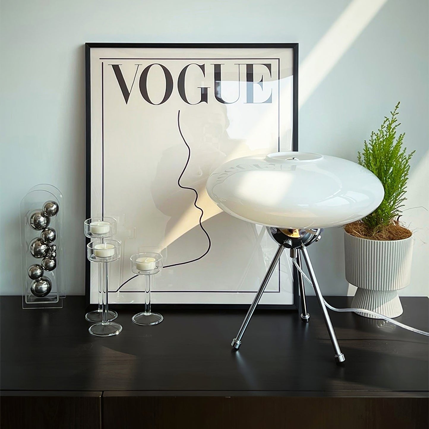 Glass UFO Table Lamp