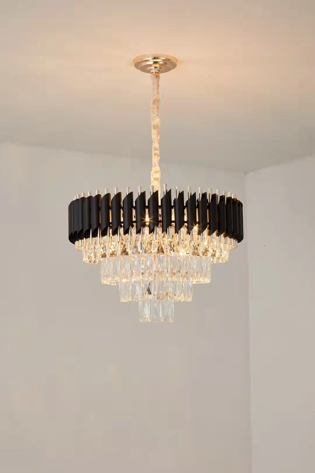Ylk Black/Gold Zivah Crystal Chandelier