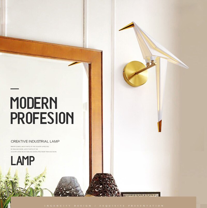 Won Cerise Bird Wall Lamp