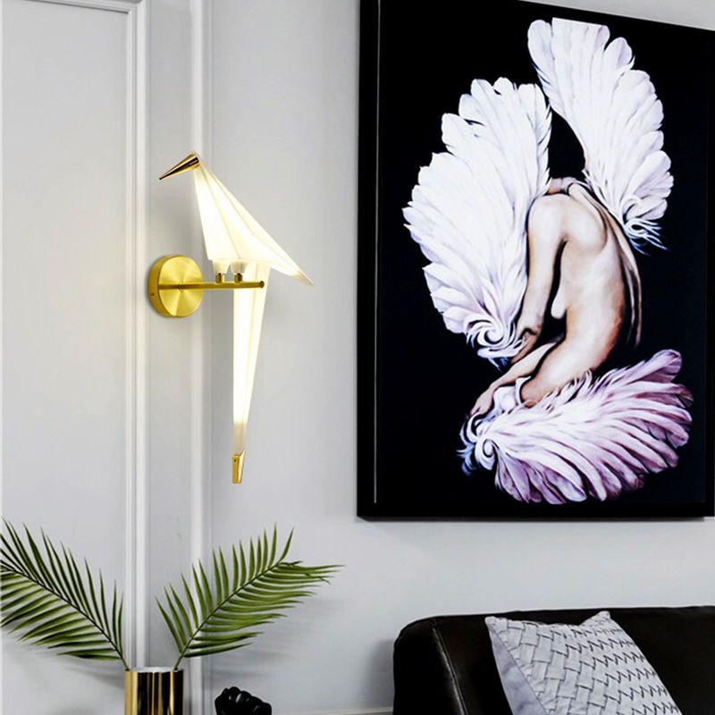 Won Cerise Bird Wall Lamp