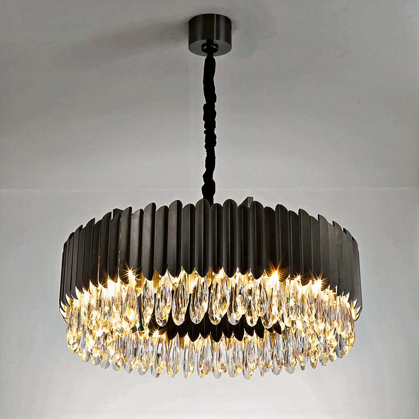 IND Modern Luxury Crystal Round Gold Black Chandelier Light