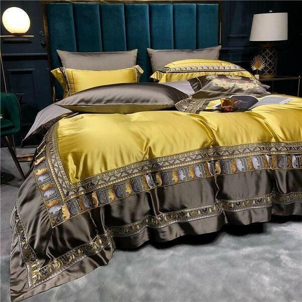Hadi Embroidered Border Satin Duvet Cover Set