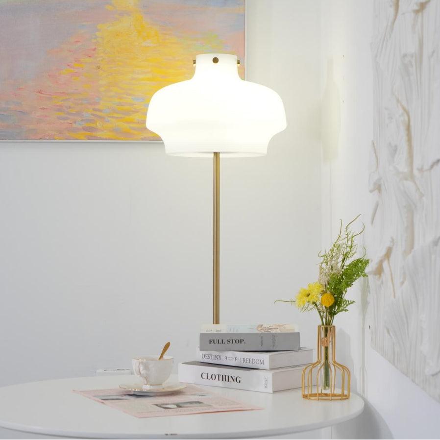 Meridian Stylish Floor Lamp