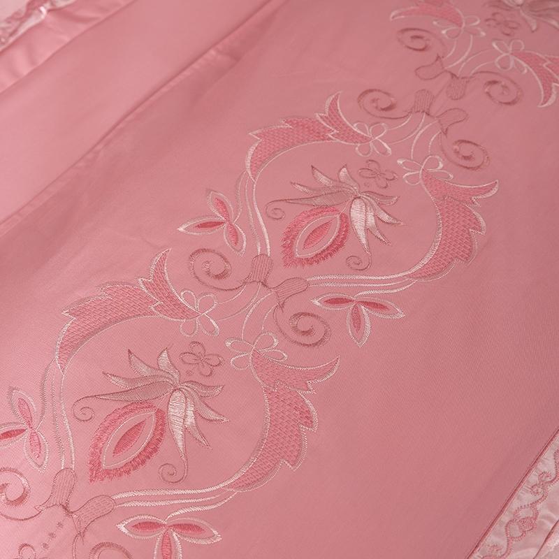 Carnation Luxury Egyptian Cotton Bedding Set