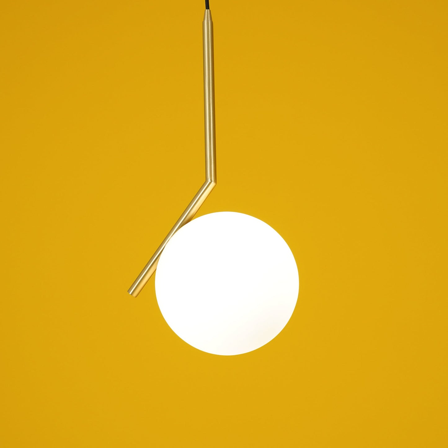 Corner Round Pendant Light