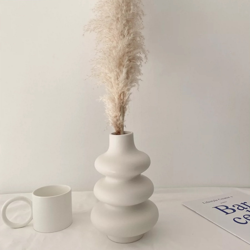 Pinedale Unique Porcelain Vase Decor