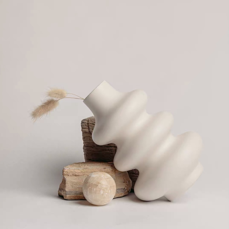 Pinedale Unique Porcelain Vase Decor