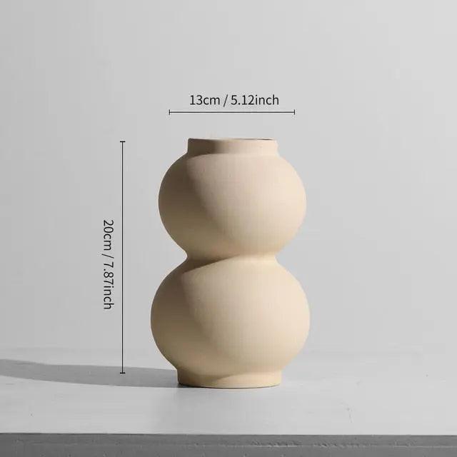 Ingrid - Minimal Ceramic Vase