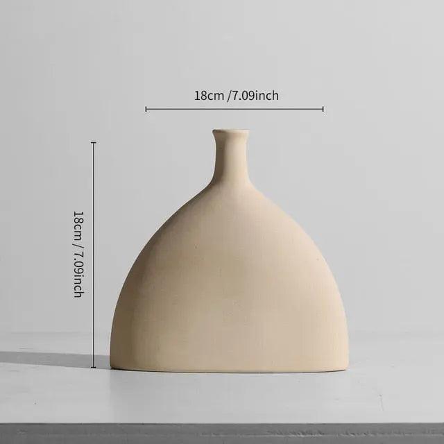 Ingrid - Minimal Ceramic Vase