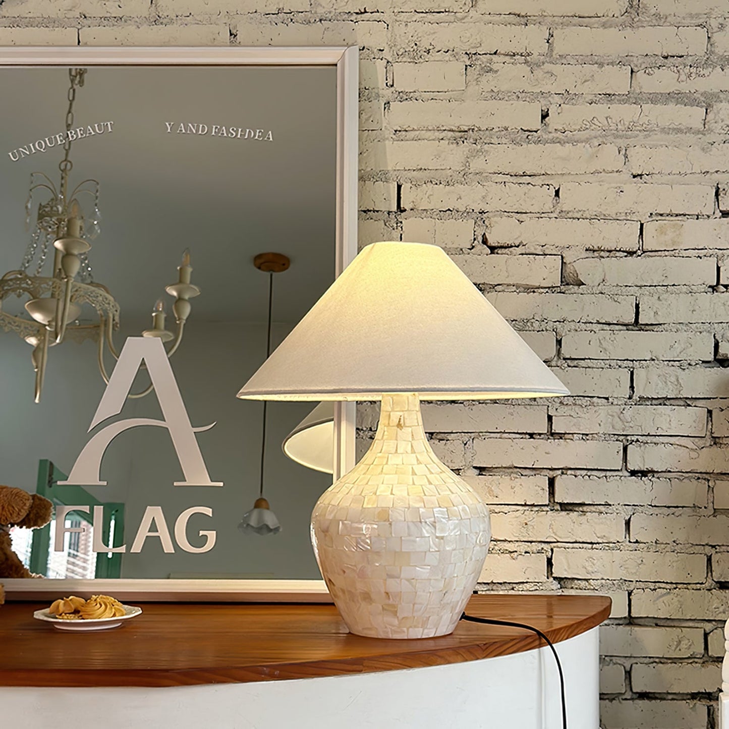 Josephine Seashell Table Lamp