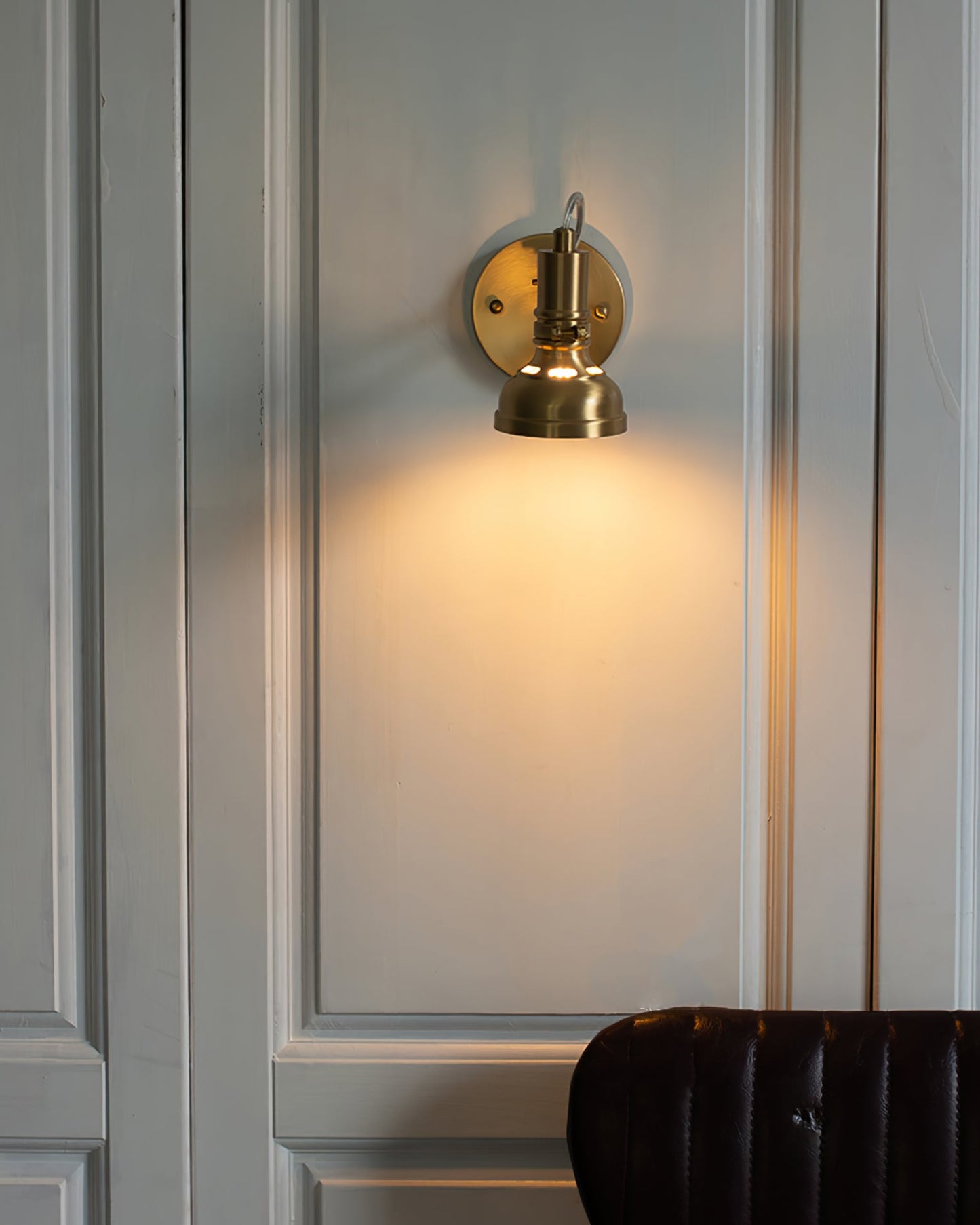 Kane Wall Lamp