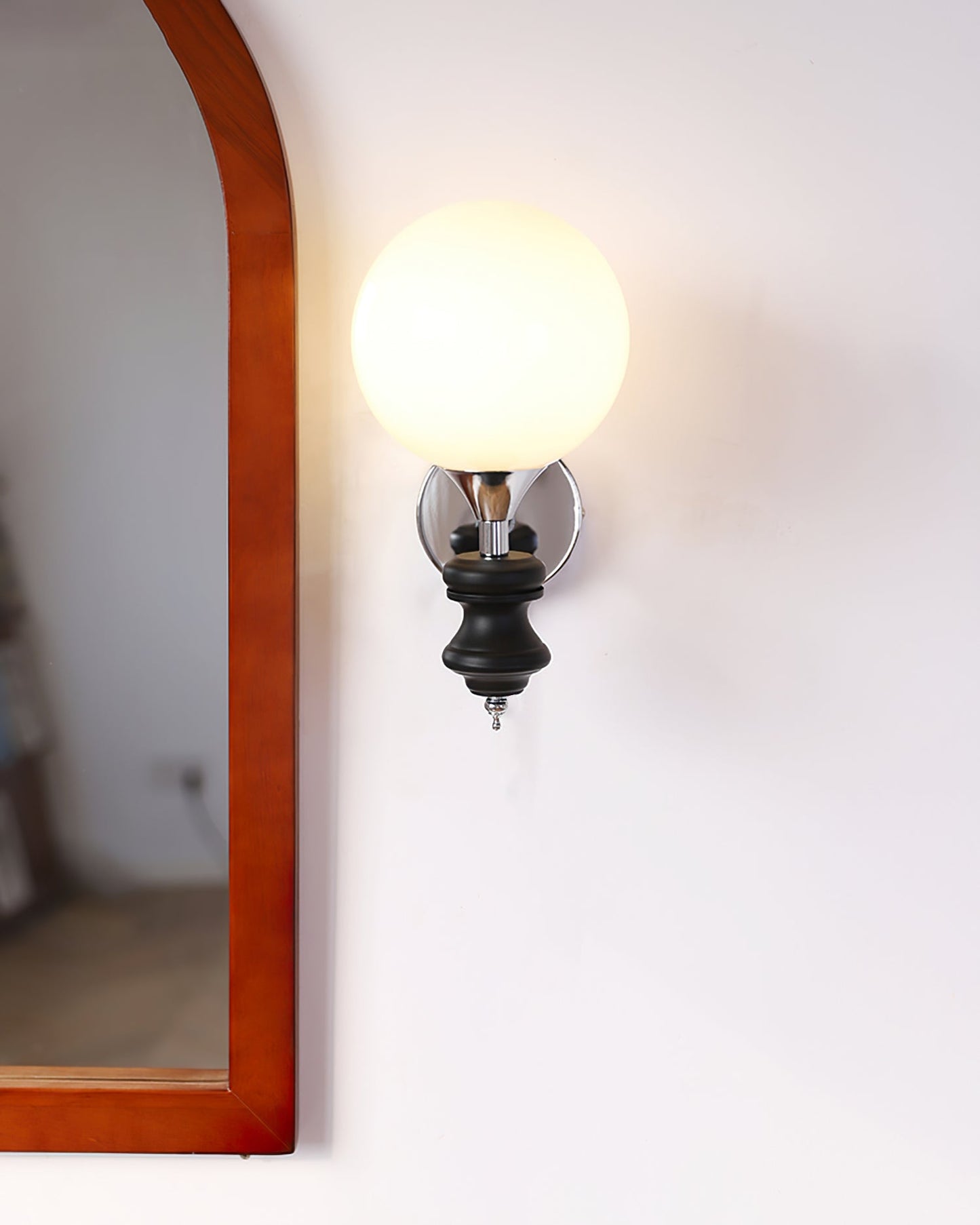 Koscina Wall Lamp
