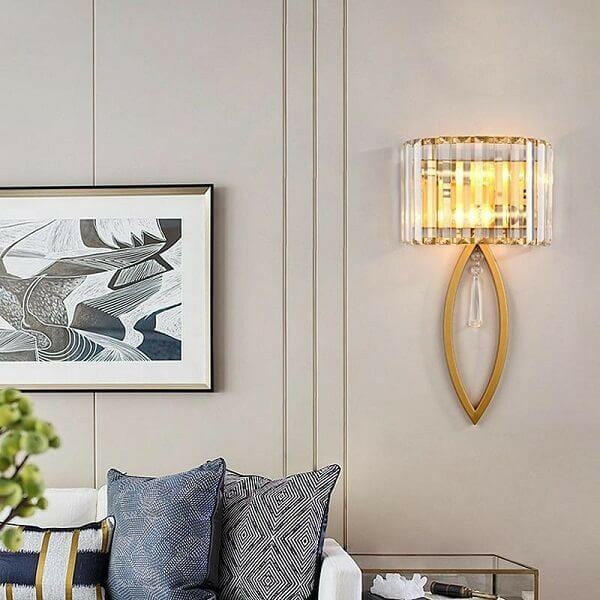 Lan - Oval Cut Fluted Glass Wall Lamp