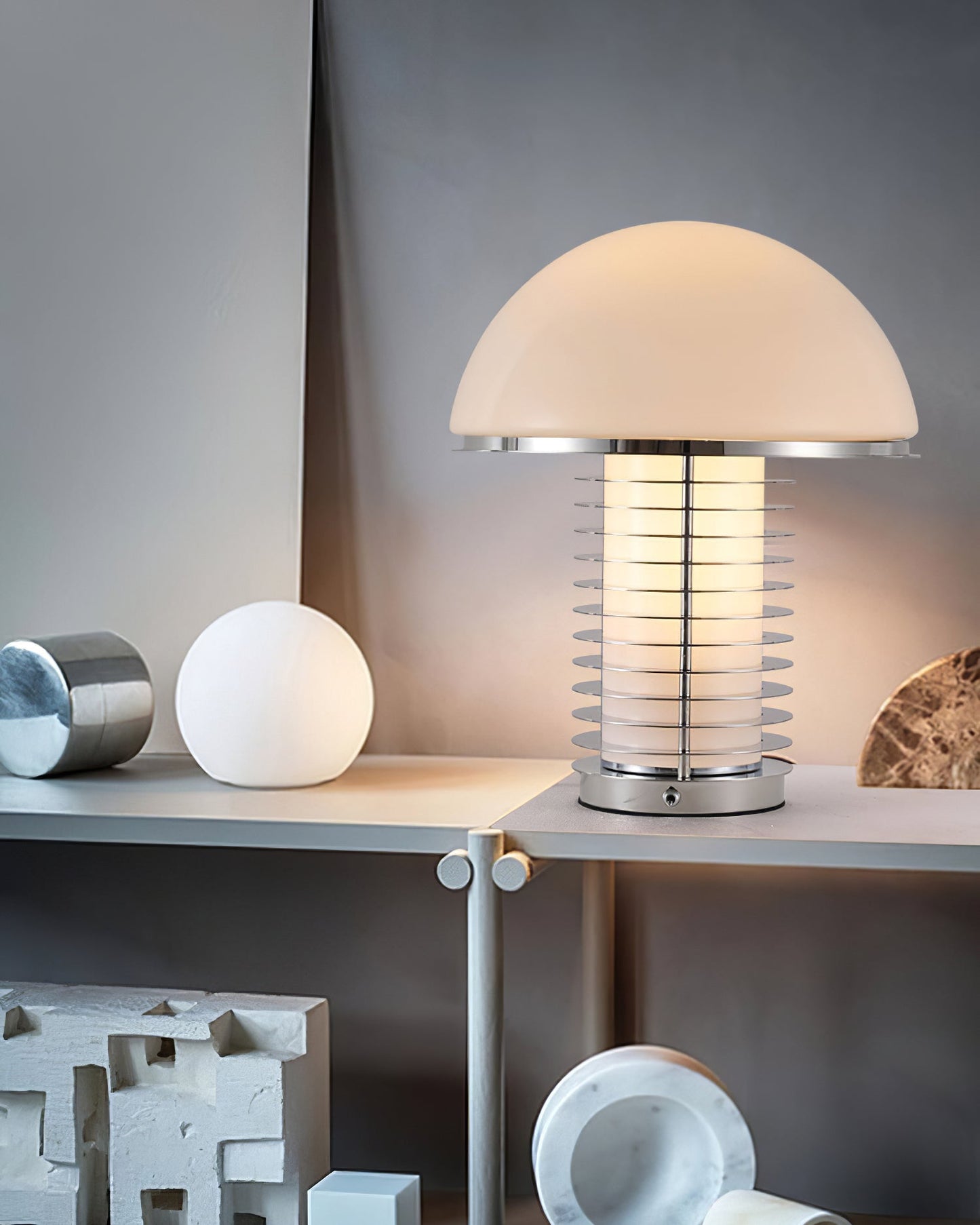 Leuchten Table Lamp