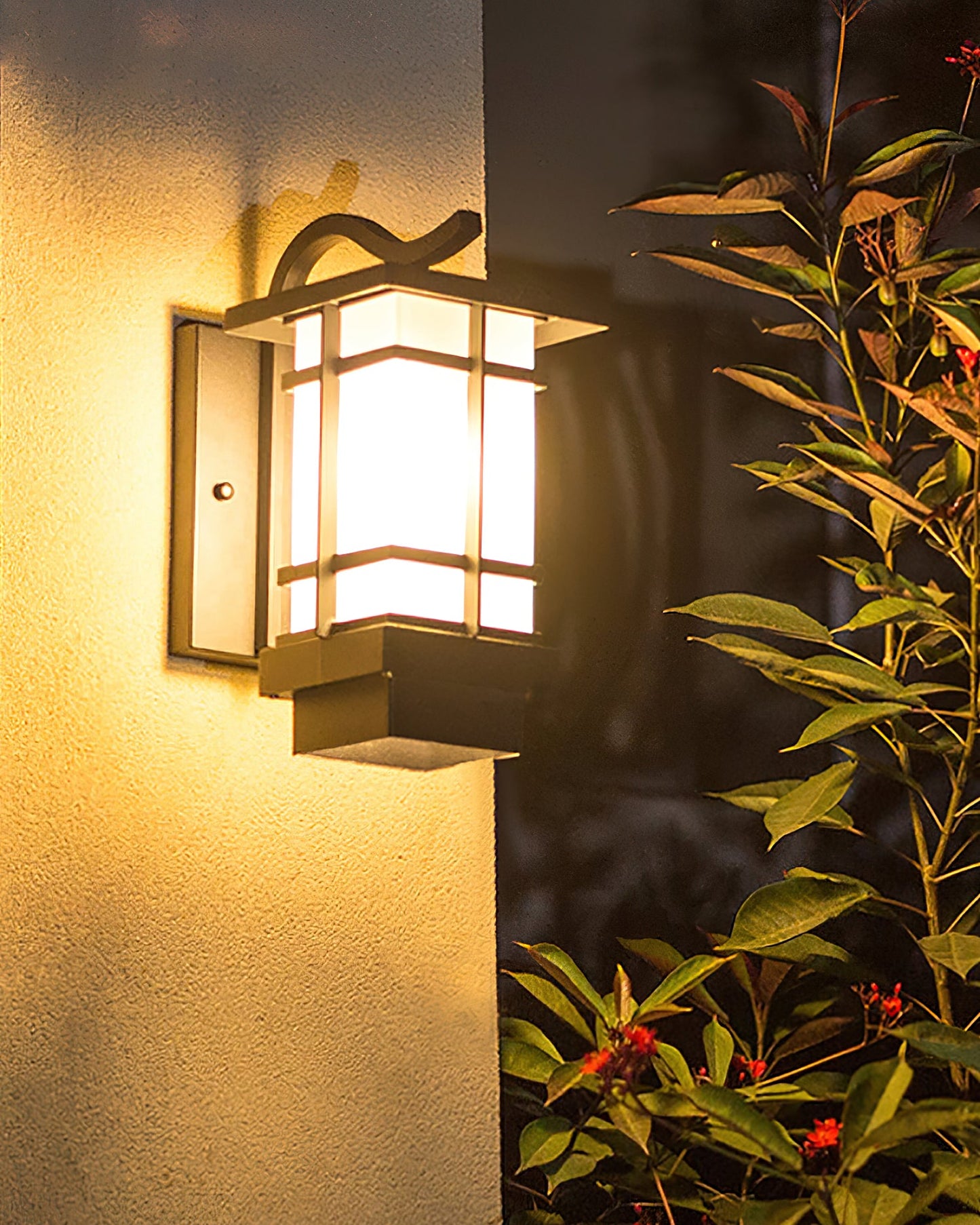 Madison Lantern Outdoor Wall Light