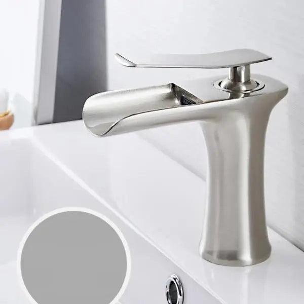 Mai Gold Bathroom Faucet Elegance