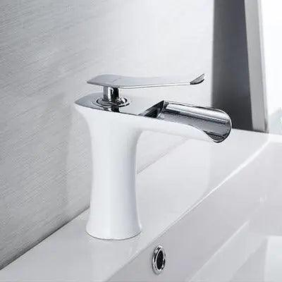 Mai Gold Bathroom Faucet Elegance