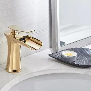 Mai Gold Bathroom Faucet Elegance