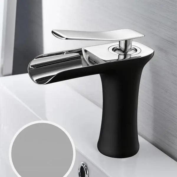 Mai Gold Bathroom Faucet Elegance
