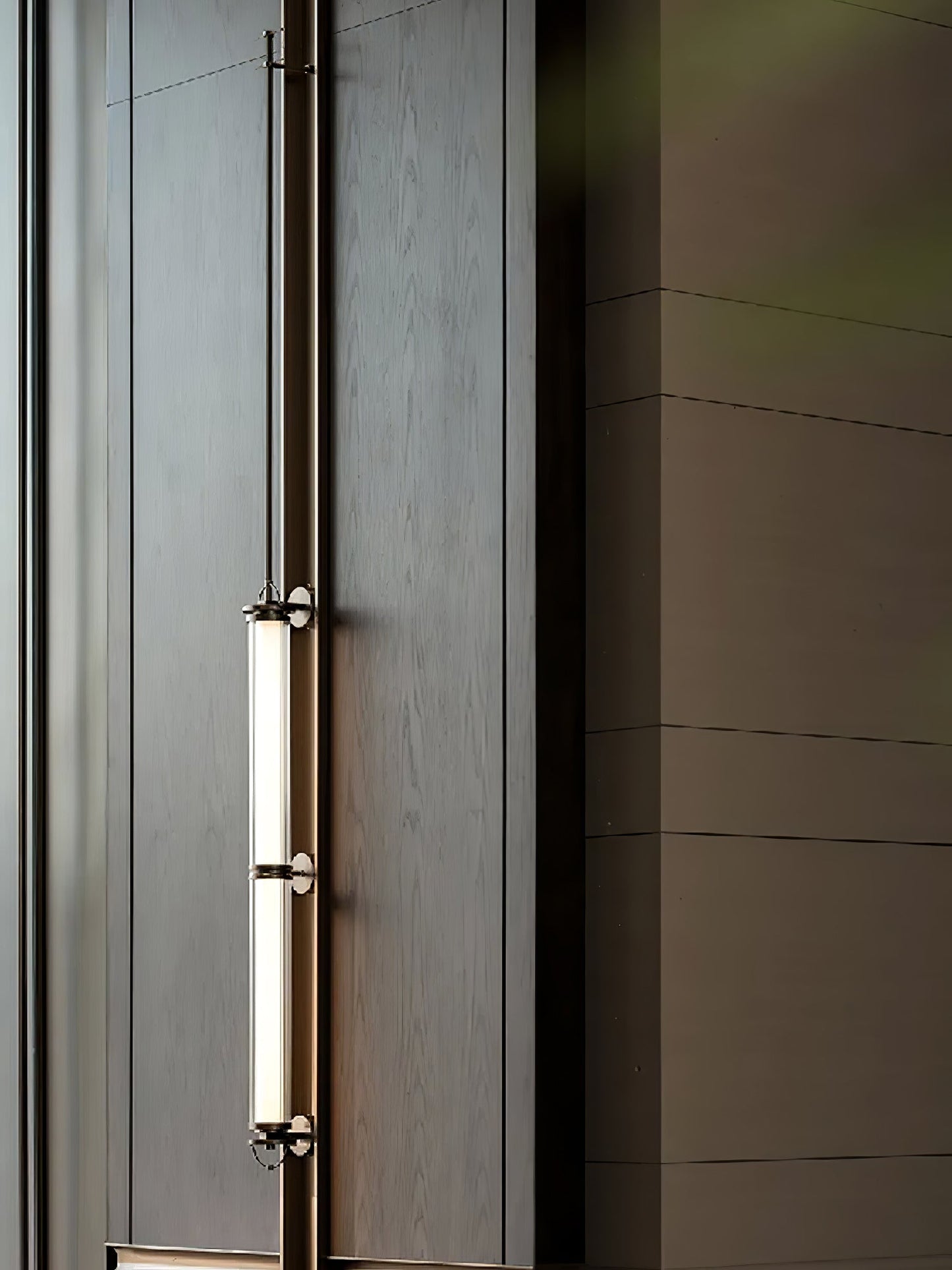 Meridian Modern Vertical Wall Sconce