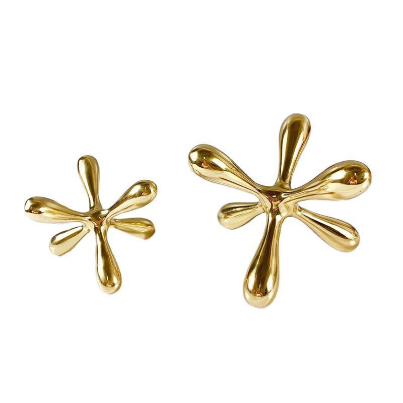 Golden Artisan-Made Golden Splash Statue