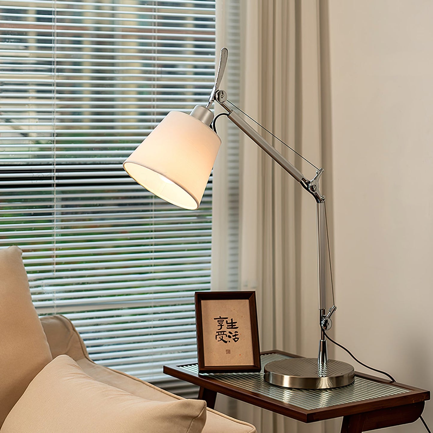 Modern Classic Table Lamp
