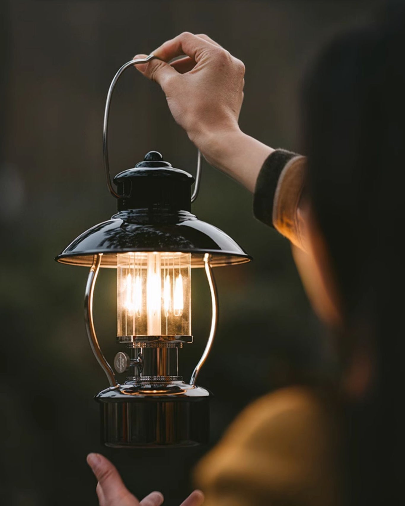 N80 Lantern Outdoor Table Lamp