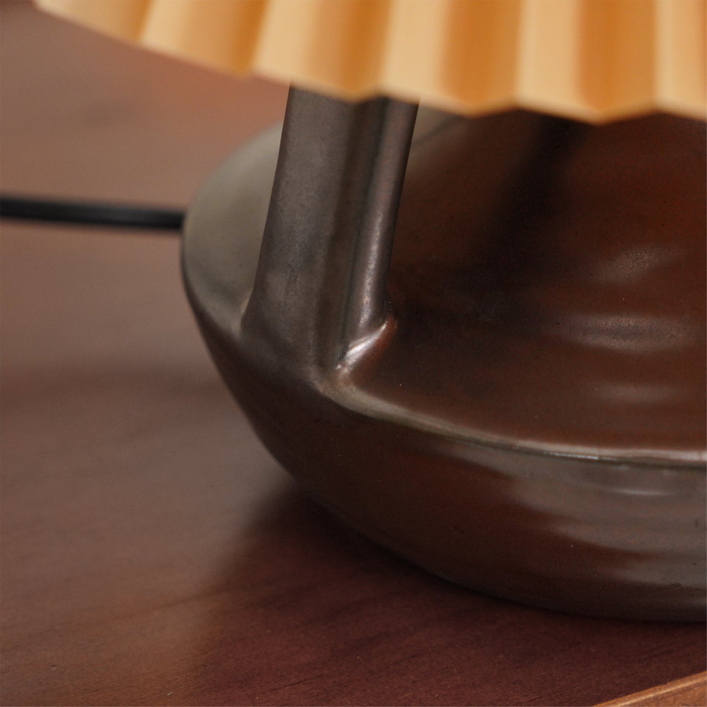 Navia Pleated Table Lamp