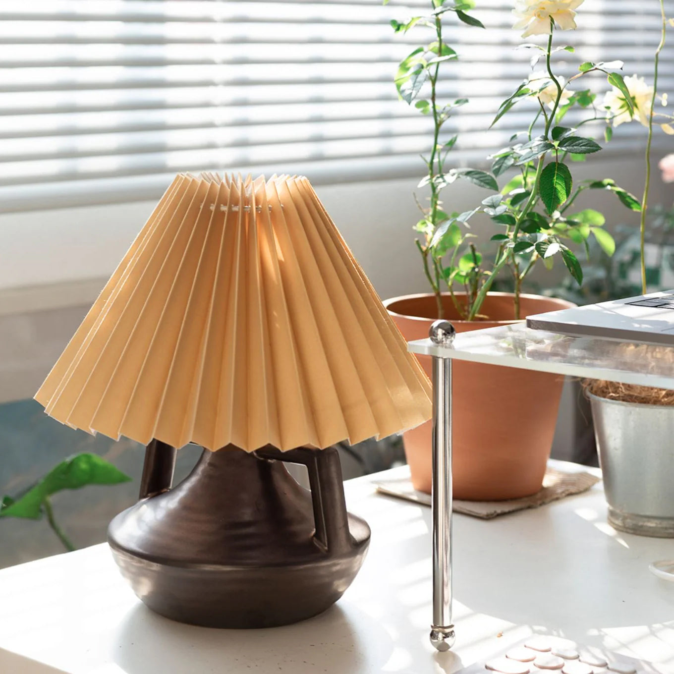 Navia Pleated Table Lamp