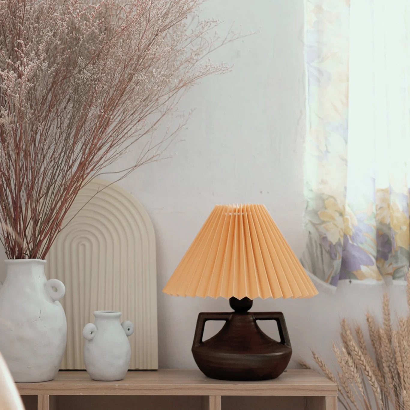 Navia Pleated Table Lamp