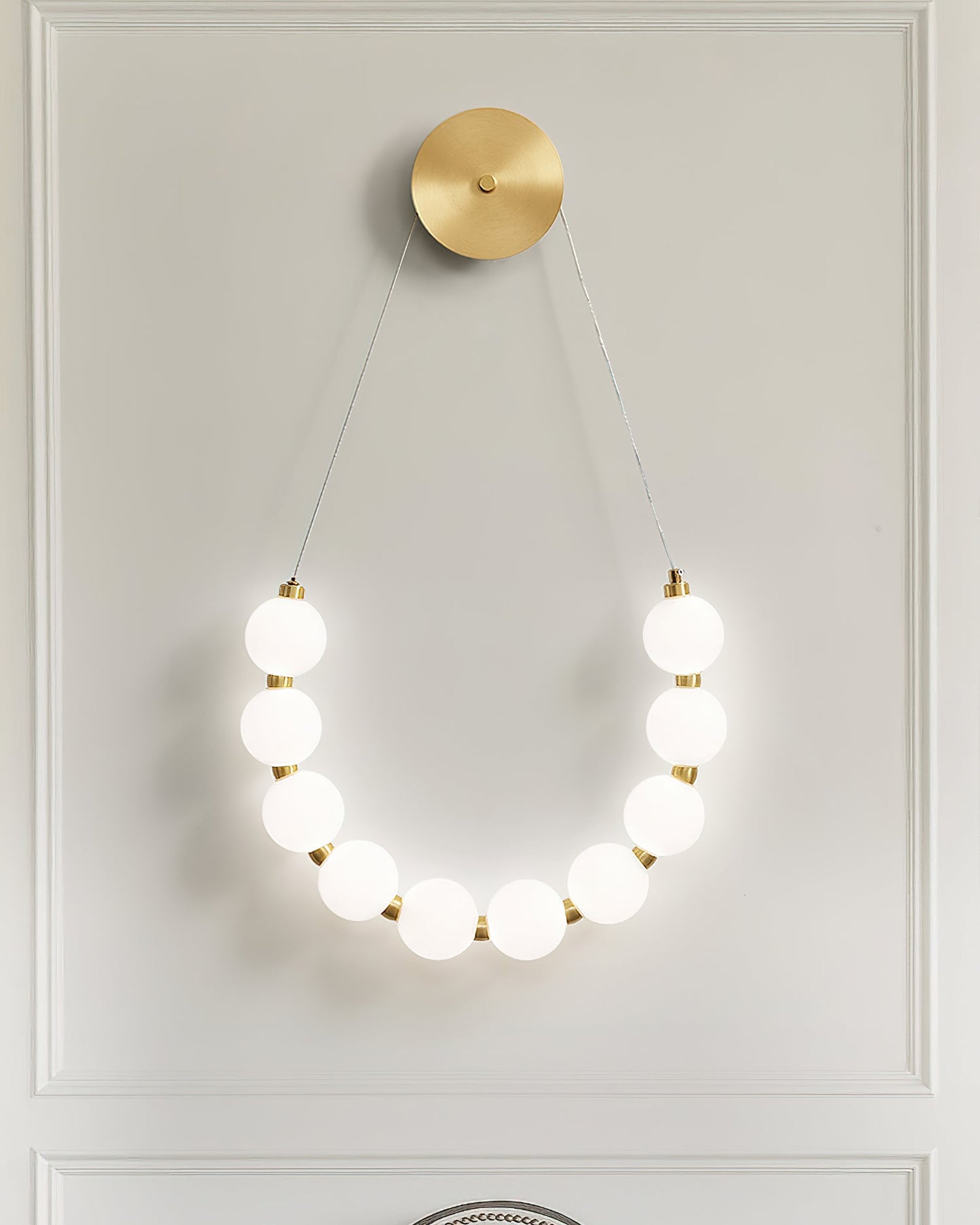 Necklace Loop Elegant Wall Lamp