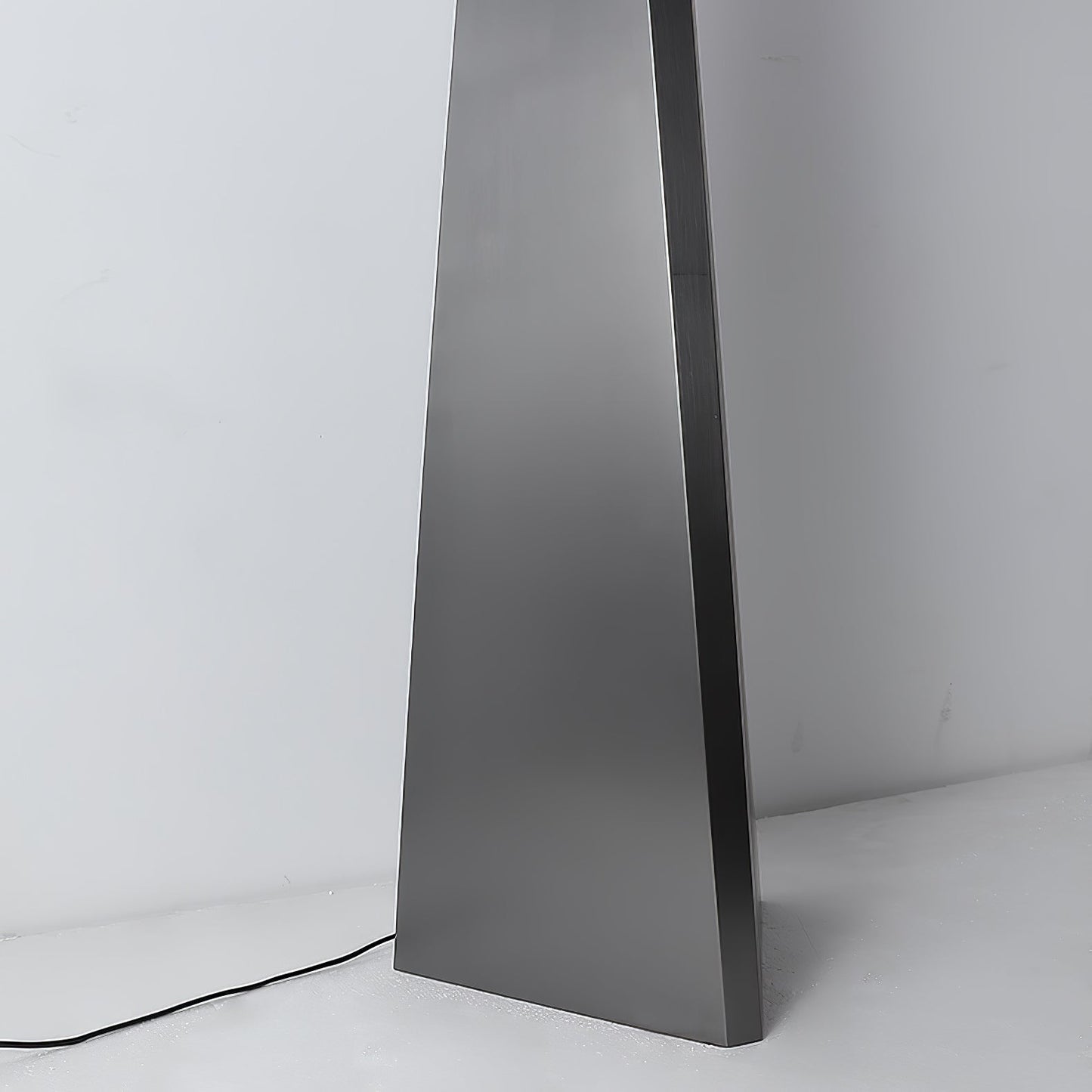 Noir Roy Modern Floor Lamp